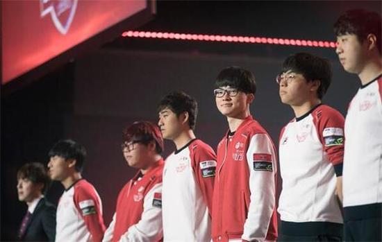 如此孤立无 如此孤立无