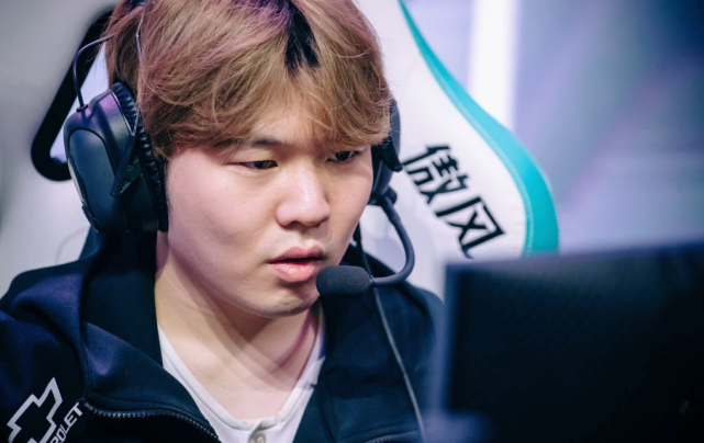 背景下体育 背景下体育