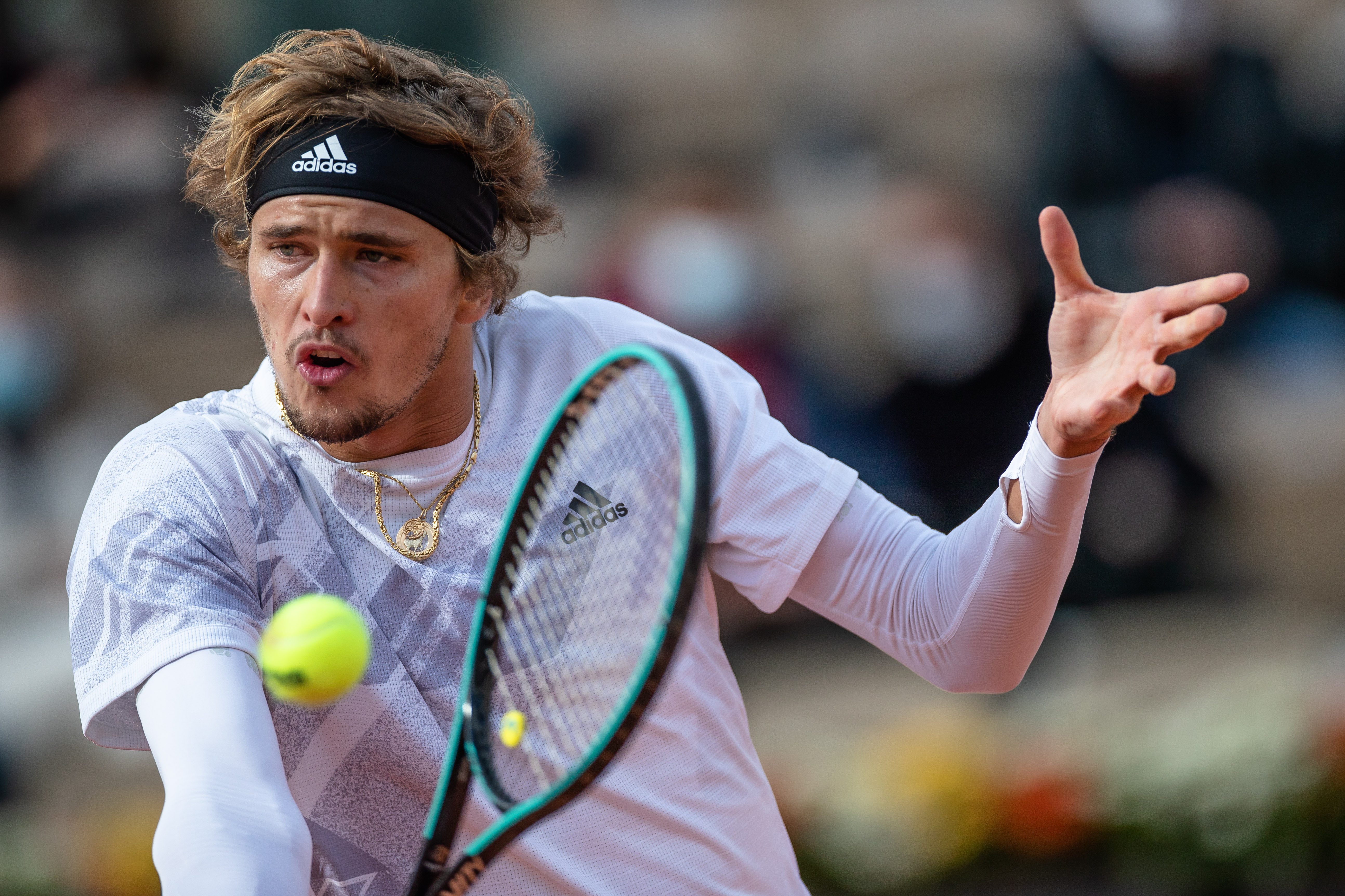 足球不仅仅 足球不仅仅